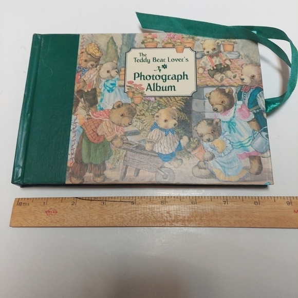 Vintage 1996 Teddy Bear Lover's Photograph Album (Hardcover-Green) - Picture 6 of 7